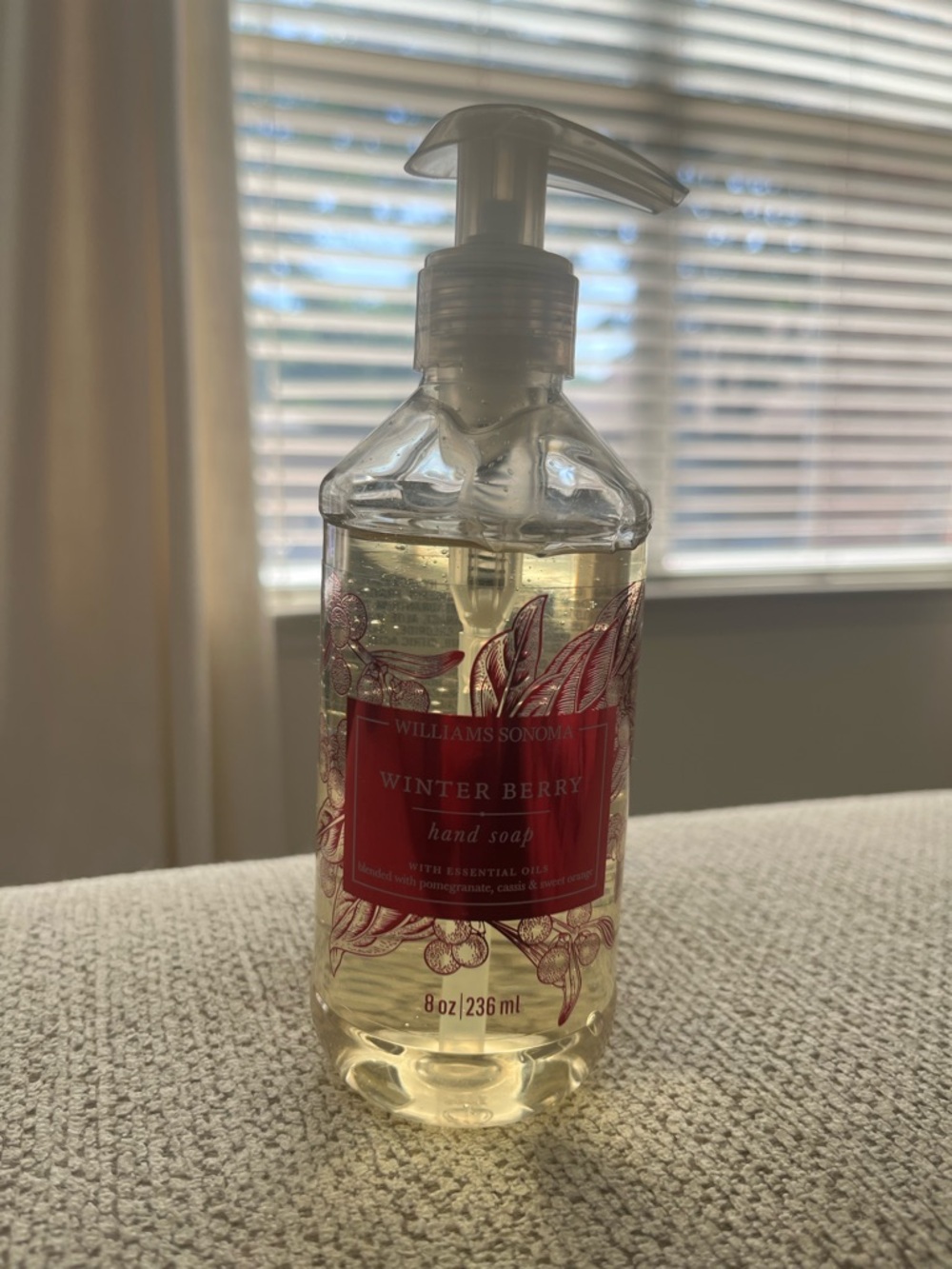 NEW Williams Sonoma 8 Oz Winter Berry Hand Soap With Essential Oils Pump
